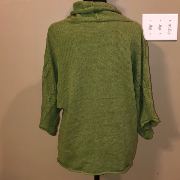 New Directions Sweater/Top - Picture 3 of 7